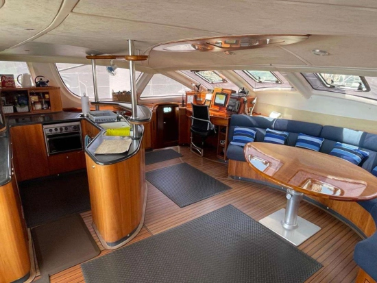 Catana 582 usado à venda