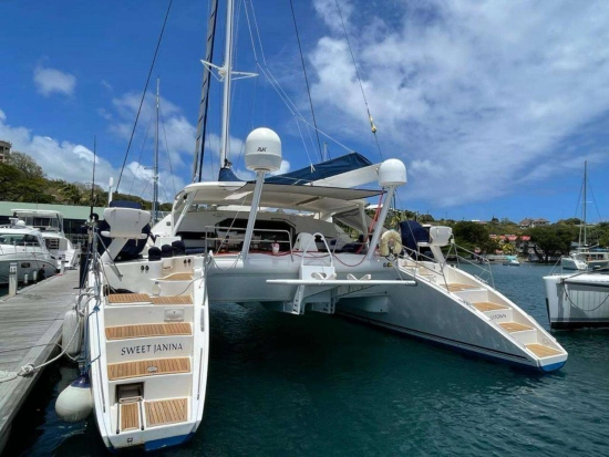 Catana 582 usado à venda