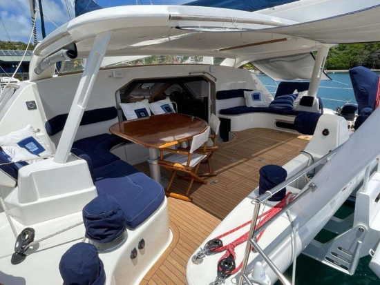 Catana 582 usado à venda