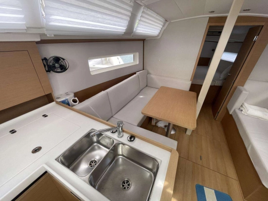 Jeanneau Sun Odyssey 380 usata in vendita