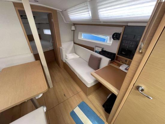 Jeanneau Sun Odyssey 380 usata in vendita