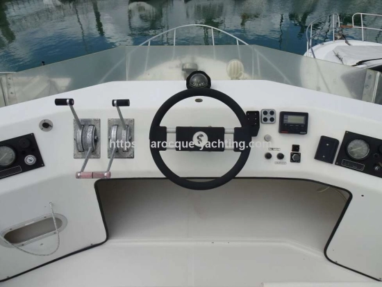 Beneteau Antares 10.20 usado à venda