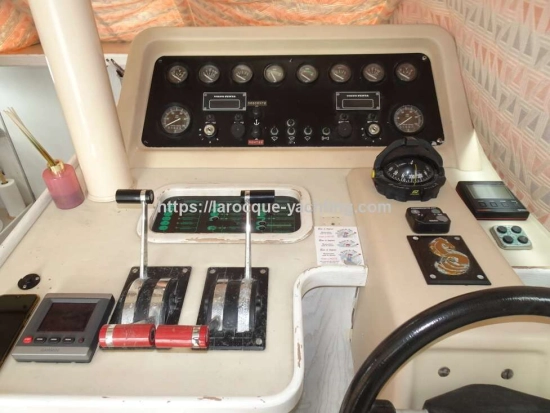 Beneteau Antares 10.20 usado à venda