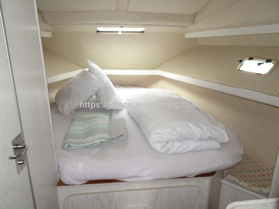 Beneteau Antares 10.20 usado à venda