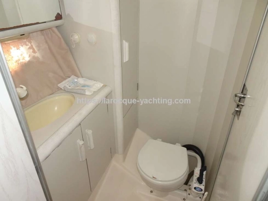 Beneteau Antares 10.20 usado à venda