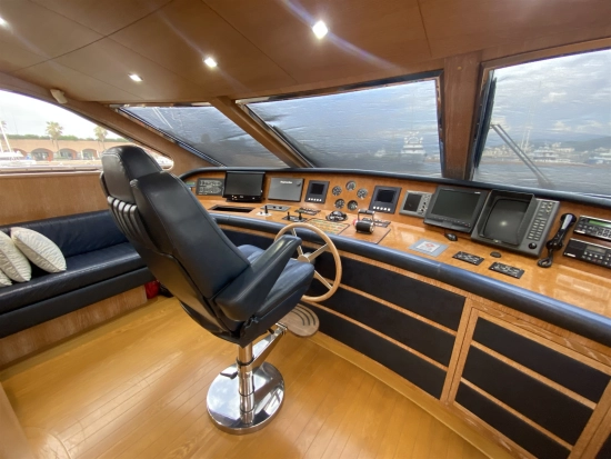 Falcon Yachts 85 de segunda mano en venta