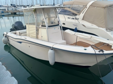 Grady White 257 ADVANCE usado à venda