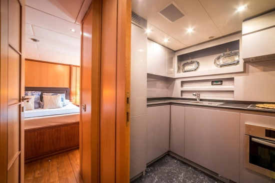 Overmarine Mangusta 72 Open usata in vendita
