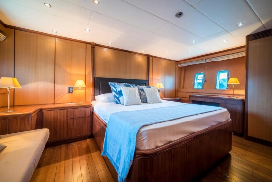 Overmarine Mangusta 72 Open usata in vendita