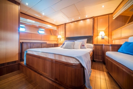 Overmarine Mangusta 72 Open usata in vendita