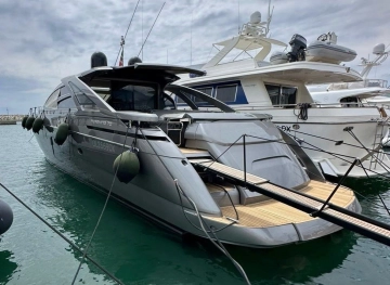Pershing 70 usata in vendita