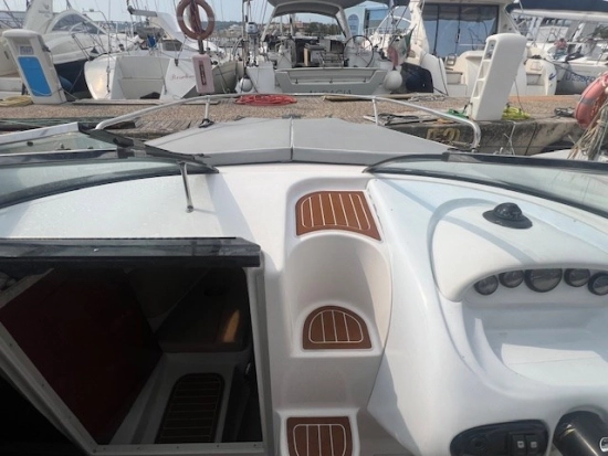Regal 2450 LSC usata in vendita