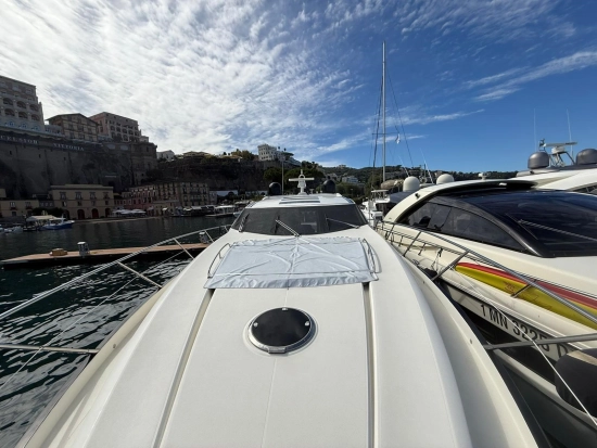 Sunseeker Predator 64 usata in vendita