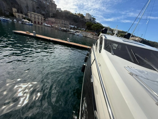 Sunseeker Predator 64 usata in vendita