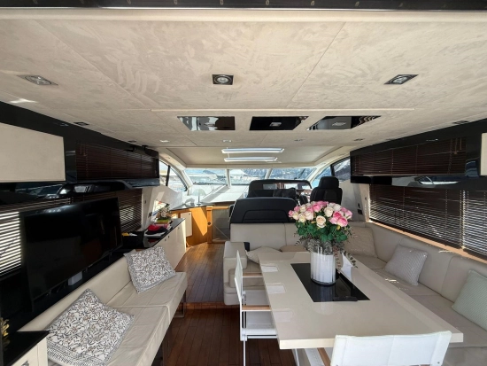 Sunseeker Predator 64 usata in vendita