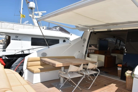 Sunseeker Predator 72 usata in vendita