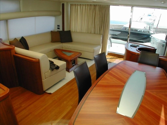 Sunseeker Predator 82 usata in vendita