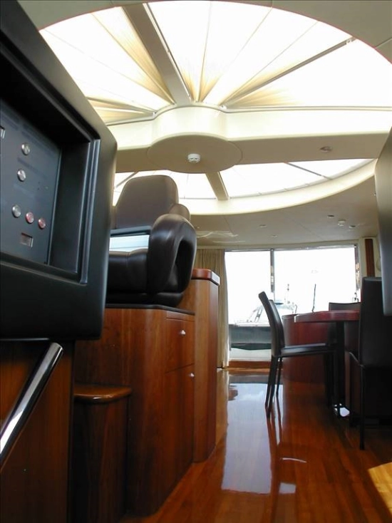 Sunseeker Predator 82 usata in vendita