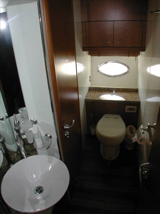 Sunseeker Predator 82 usata in vendita