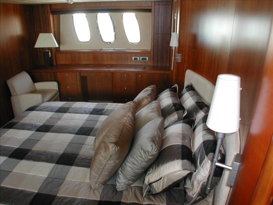 Sunseeker Predator 82 usata in vendita