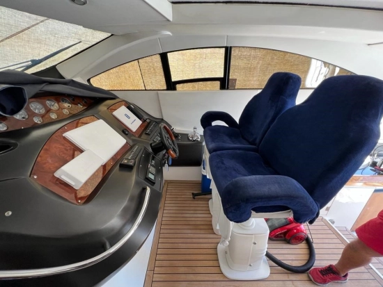 Sunseeker Predator 75 usata in vendita