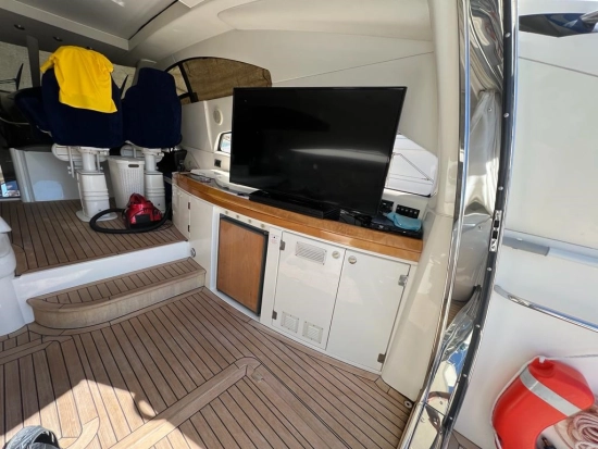 Sunseeker Predator 75 usata in vendita