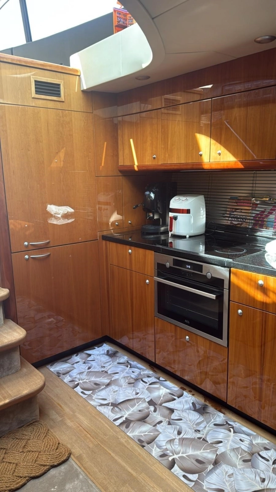 Sunseeker Predator 62 usata in vendita