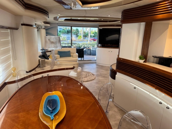 Azimut 80 Carat usado à venda