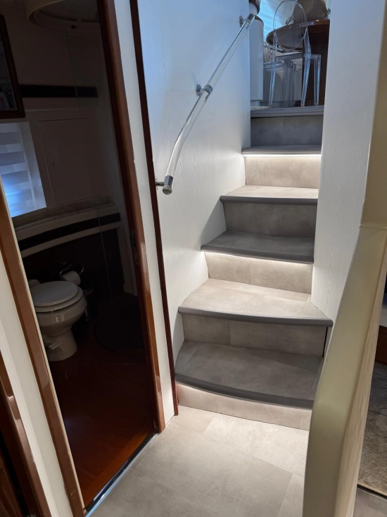 Azimut 80 Carat usado à venda