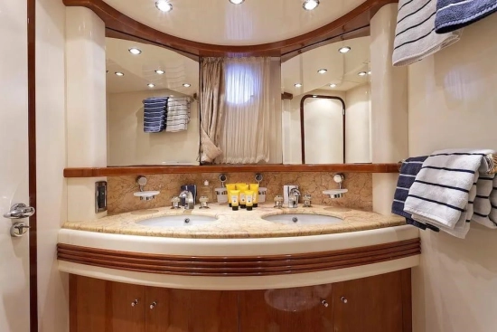 Azimut 80 Carat usado à venda