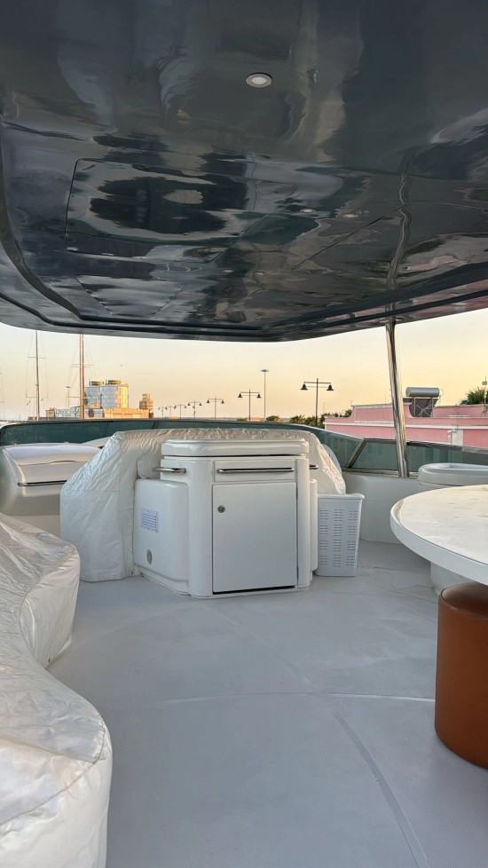 Azimut 80 Carat usado à venda