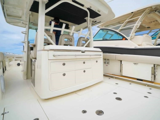 Boston Whaler 380 OUTRAGE de segunda mano en venta