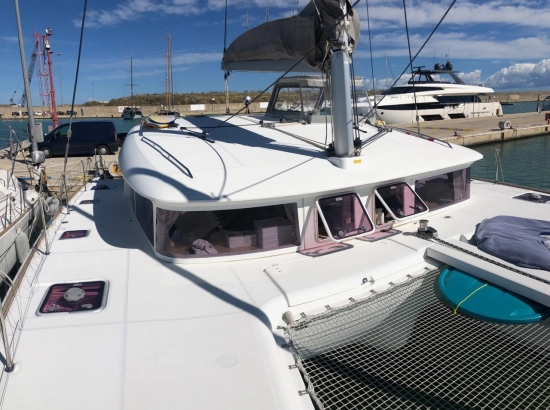Lagoon 400 S2 usado à venda