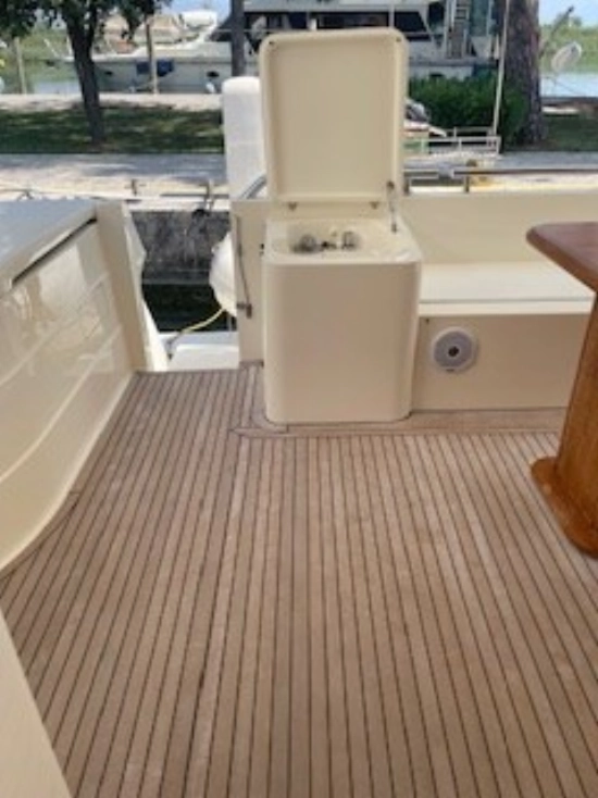 Ferretti 681 de segunda mano en venta