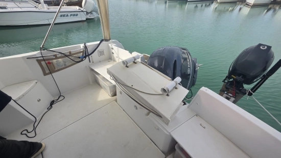 Jeanneau Merry Fisher 755 usado à venda