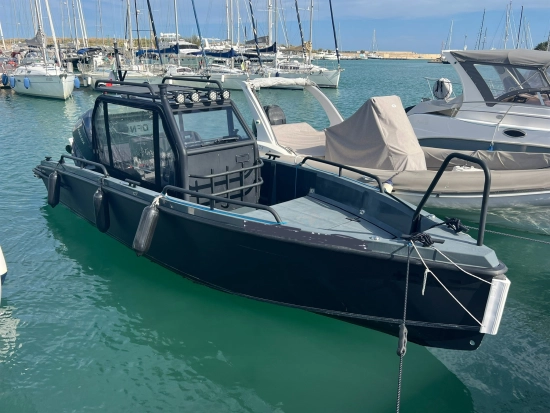 XO BOATS DFNDR 8 usata in vendita