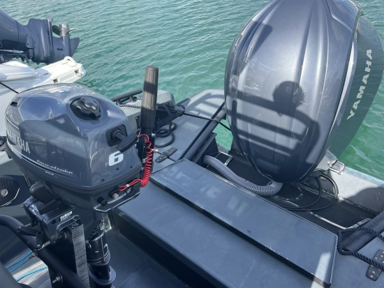 XO BOATS DFNDR 8 usata in vendita