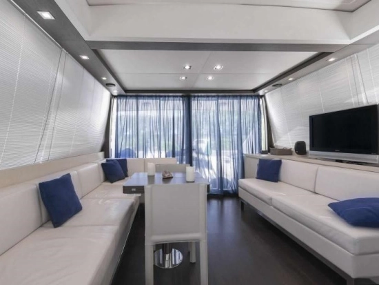 Uniesse 65 SPORT de segunda mano en venta