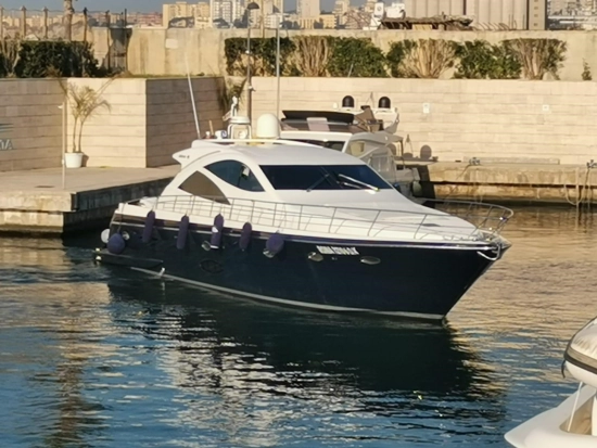 Uniesse 65 SPORT de segunda mano en venta
