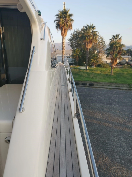 Uniesse 65 SPORT de segunda mano en venta