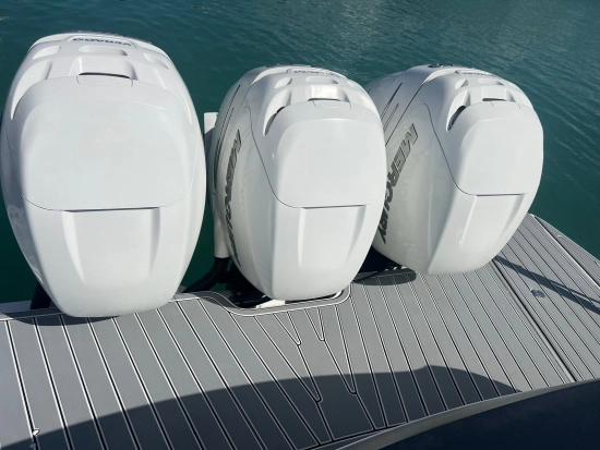 Explosion Marine X 44 usata in vendita