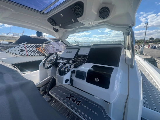 Explosion Marine X 44 usata in vendita