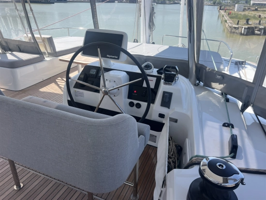 Lagoon 60 usata in vendita