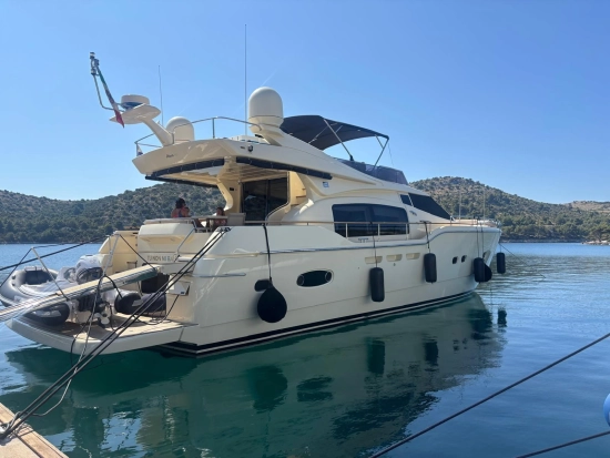 Ferretti ALTURA 690 usado à venda