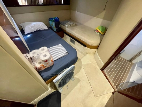 Princess V 48 usado à venda
