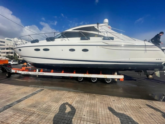 Princess V 48 usado à venda