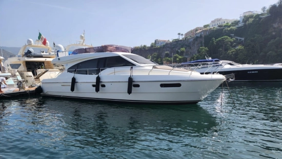 Ferretti 470 usata in vendita