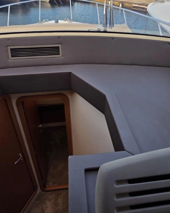 Ferretti 470 usata in vendita