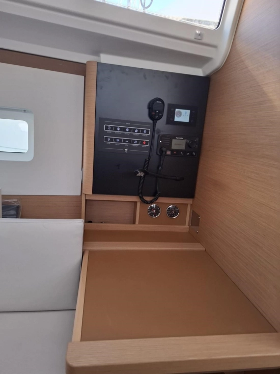 Jeanneau Sun Odyssey 380 usado à venda