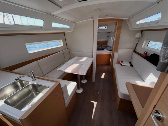 Jeanneau Sun Odyssey 380 usado à venda